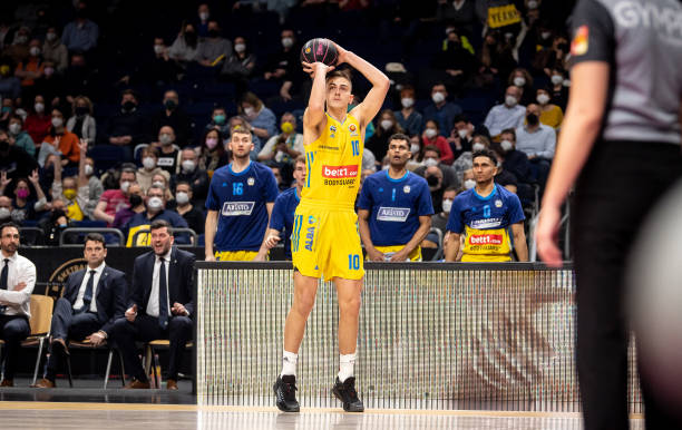 俱乐部会尝 俱乐部会尝