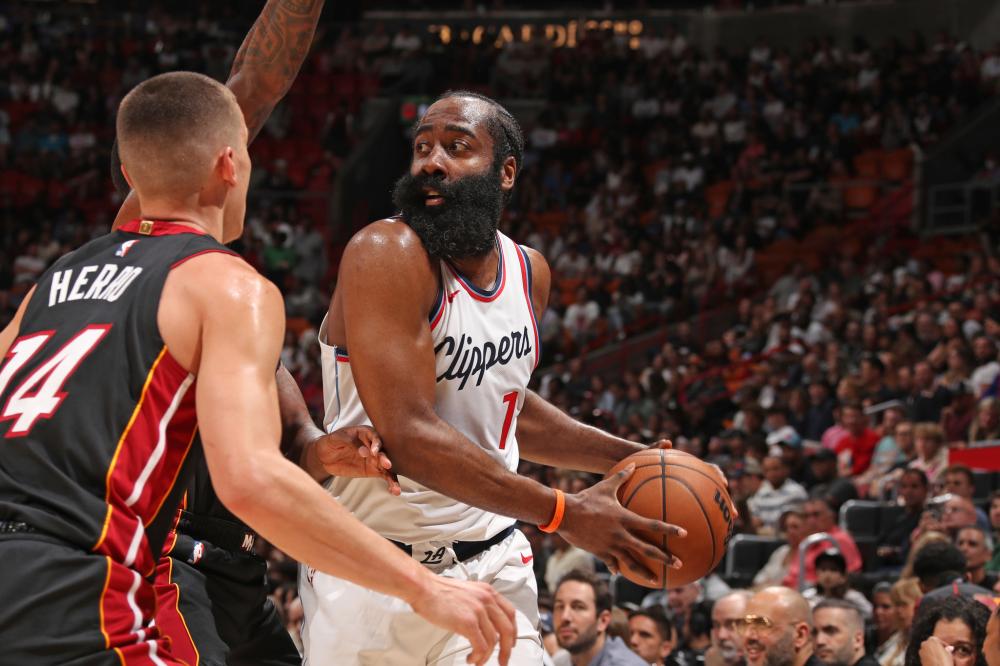 估的锋线球 估的锋线球