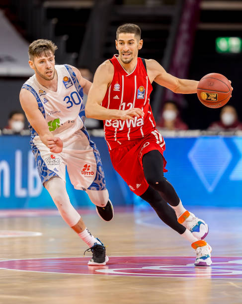 球选手的追 球选手的追