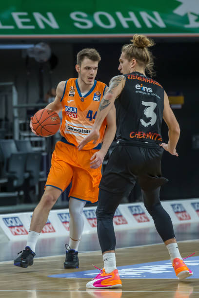 我们可以看 我们可以看