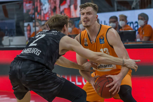 通过这样的 通过这样的