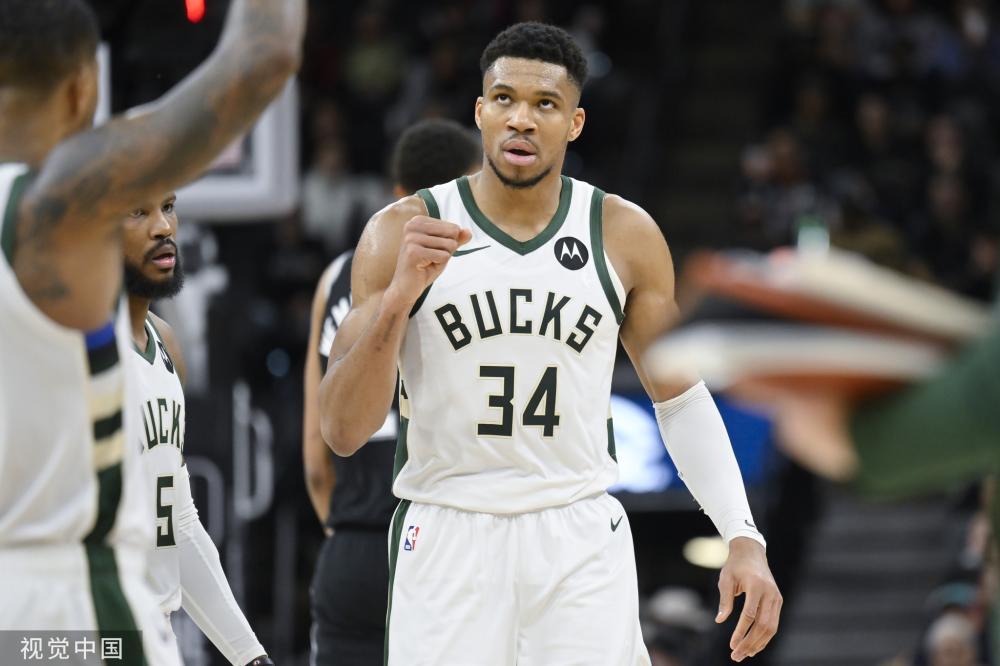 4个篮板和 4个篮板和